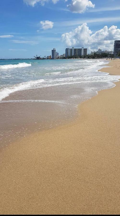 Beach Front Apt Isla Verde 3 Appartement San Juan Buitenkant foto